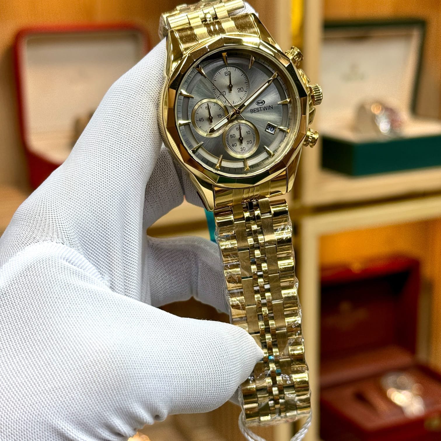 BESTWIN Luxury Gold Chronograph Men's Watch - Full Gold Stainless Steel Chain with Grey Dial & Date Display
